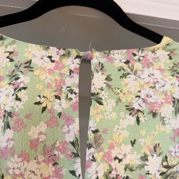 BCBGeneration Ditsy Floral Smocked Waist Tiered Skirt Ruffle Mini Dress Sz Large - Picture 13 of 13